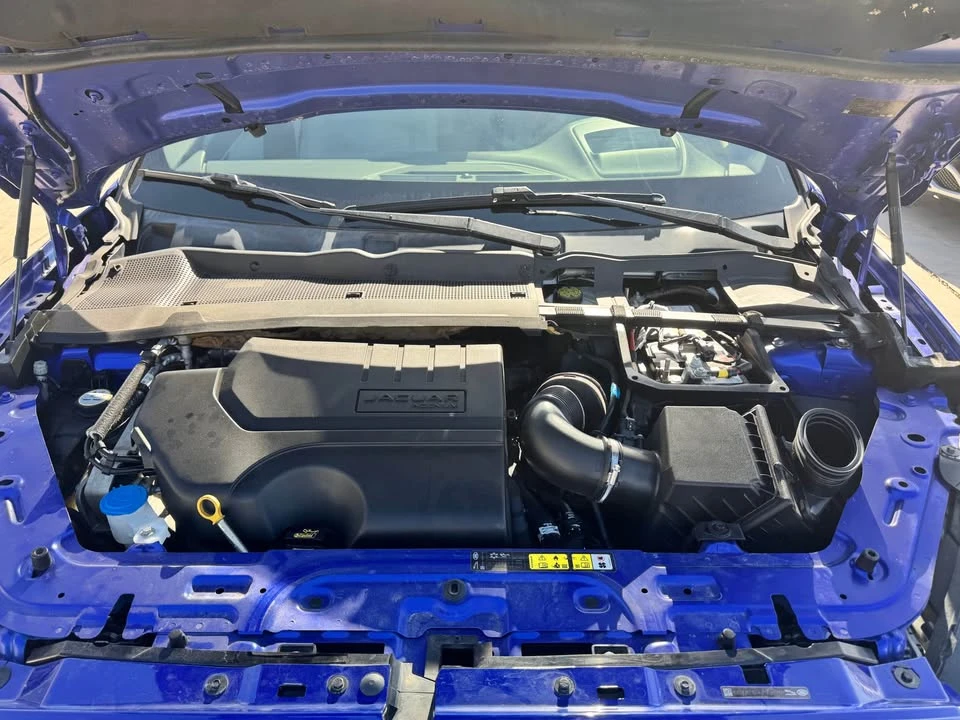 2018 Jaguar E-Pace - Image 15 of 15