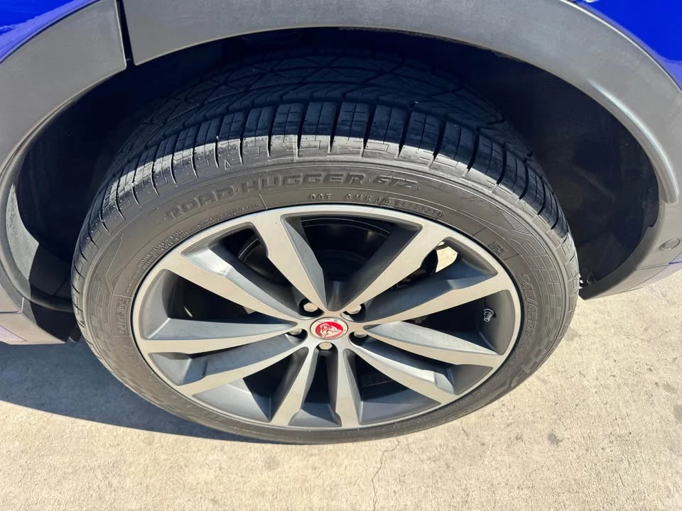 2018 Jaguar E-Pace - Image 13 of 15