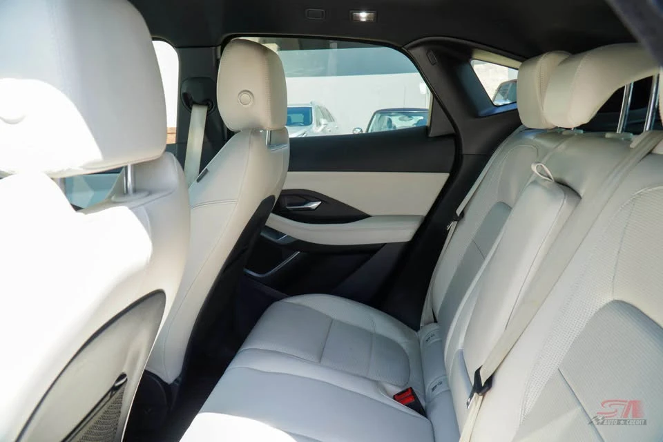 2018 Jaguar E-Pace - Image 15 of 20