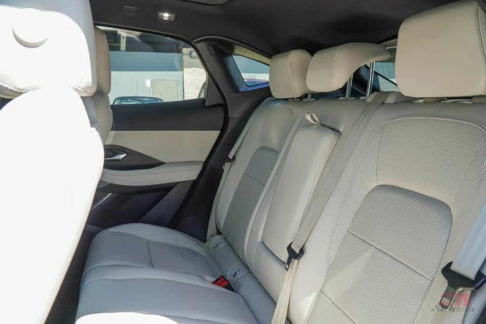 2018 Jaguar E-Pace - Image 16 of 20