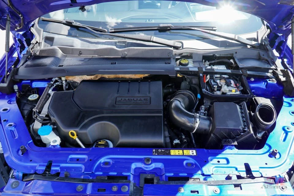 2018 Jaguar E-Pace - Image 8 of 20