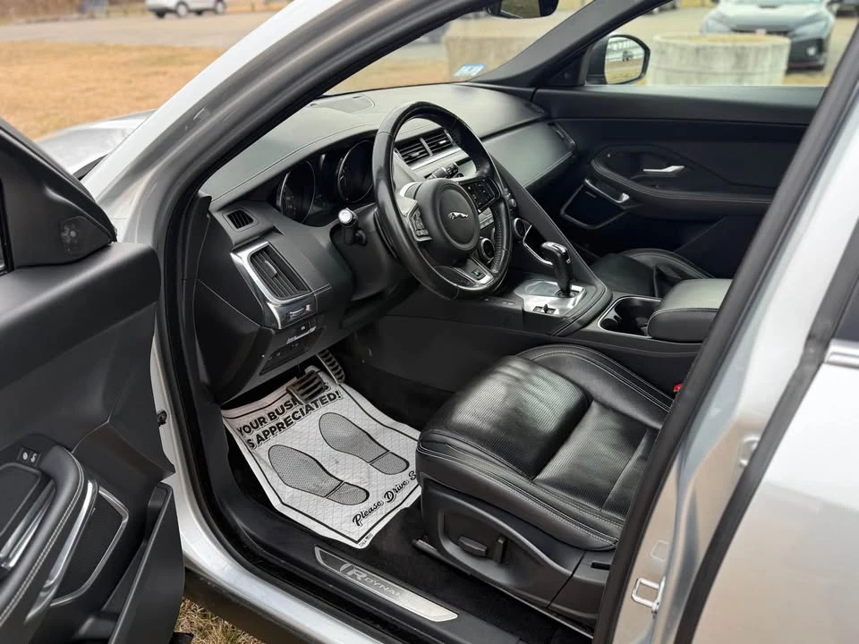 2018 Jaguar E-Pace - Image 9 of 18