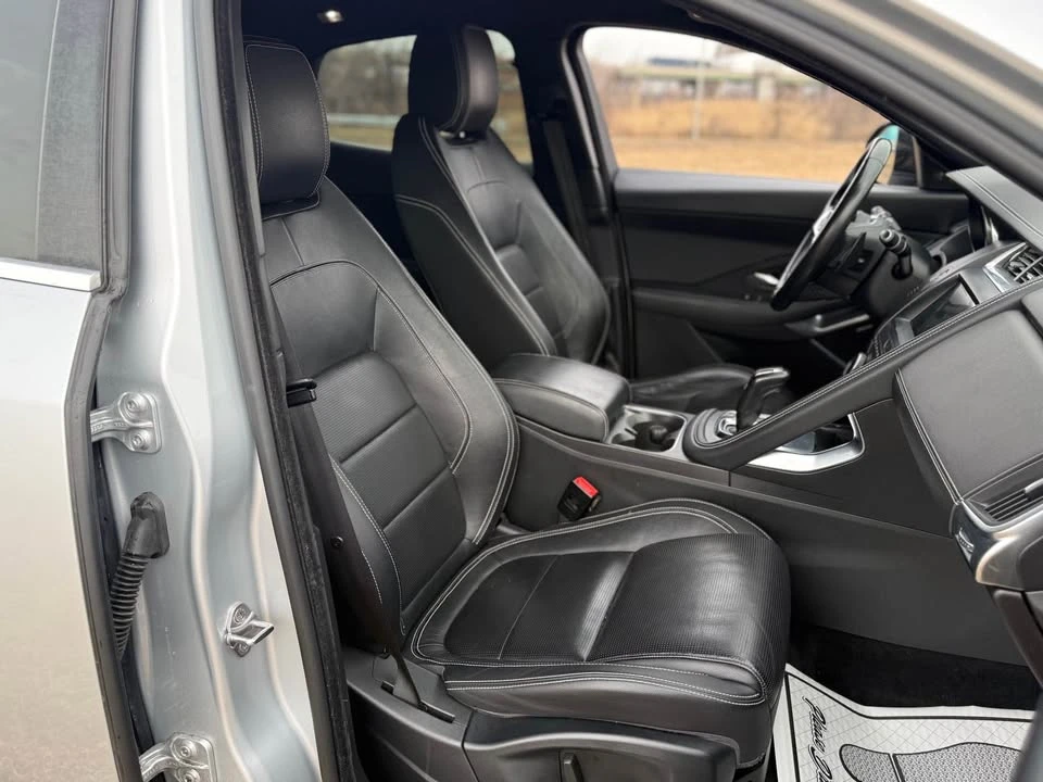 2018 Jaguar E-Pace - Image 11 of 18
