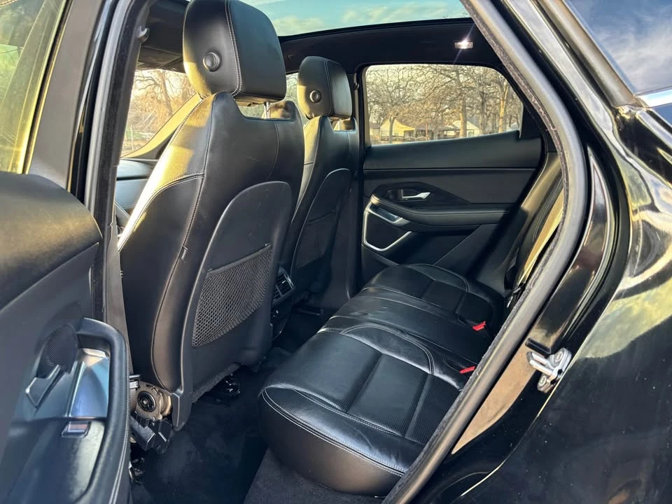 2018 Jaguar E-Pace - Image 8 of 18