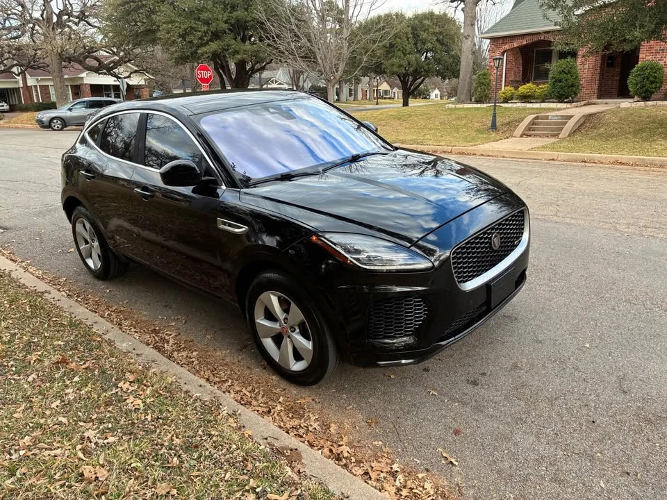2018 Jaguar E-Pace - Image 3 of 14