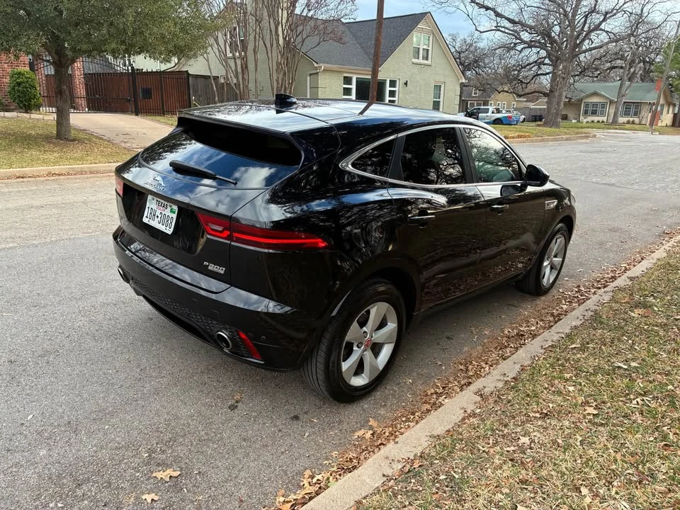 2018 Jaguar E-Pace - Image 5 of 14