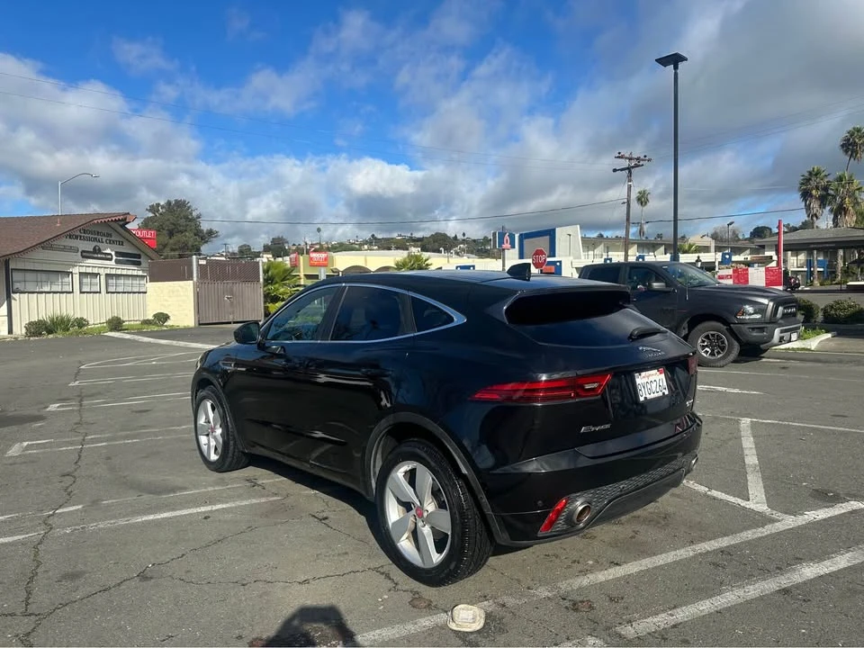 2018 Jaguar E-Pace - Image 6 of 15