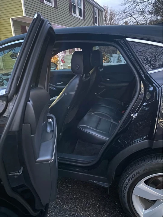 2018 Jaguar E-Pace - Image 7 of 8