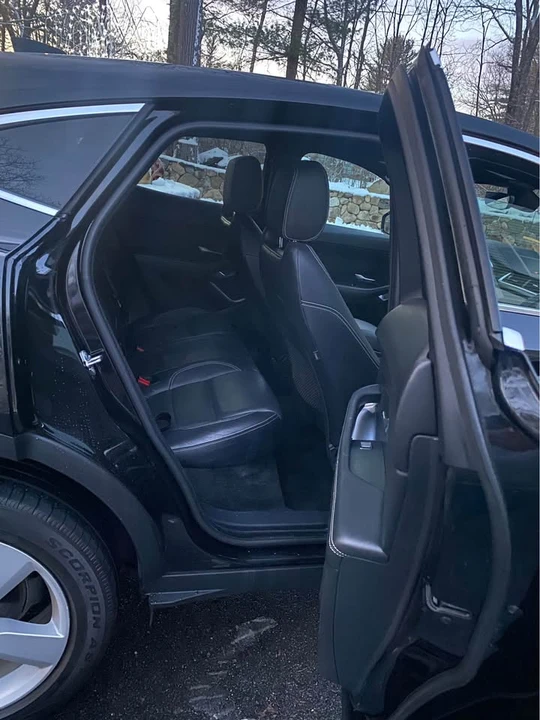 2018 Jaguar E-Pace - Image 8 of 8