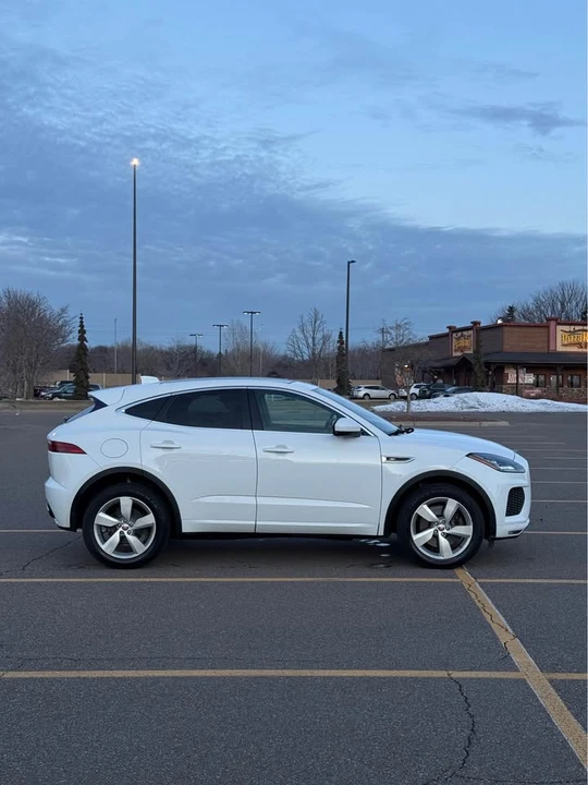 2018 Jaguar E-Pace - Image 5 of 20