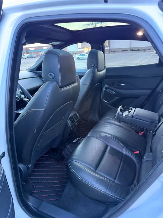 2018 Jaguar E-Pace - Image 12 of 20