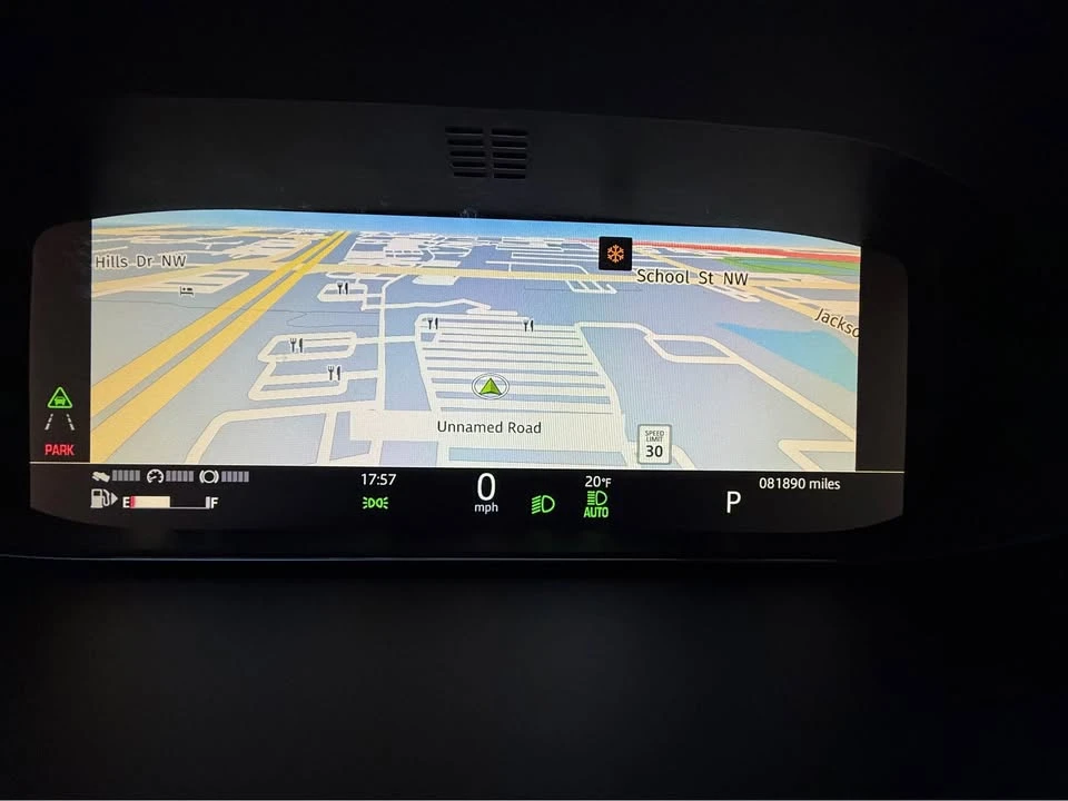 2018 Jaguar E-Pace - Image 18 of 20