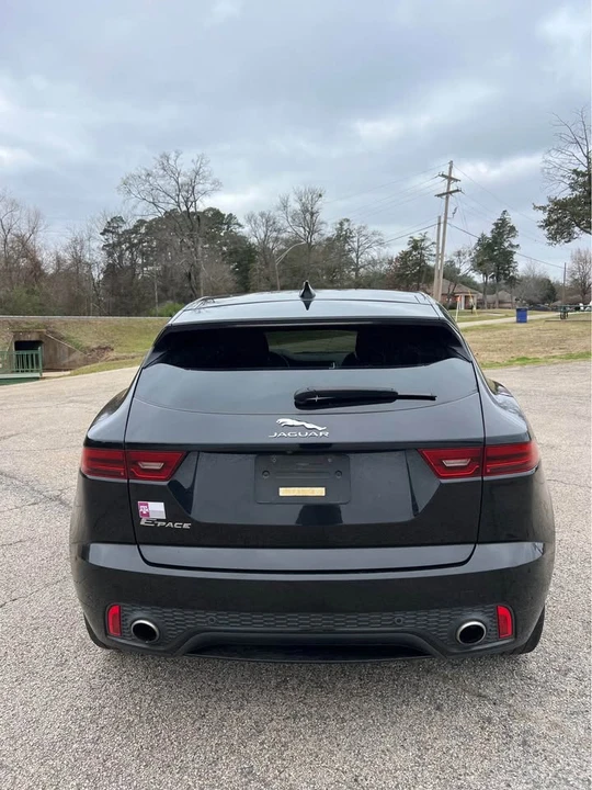 2018 Jaguar E-Pace - Image 7 of 20