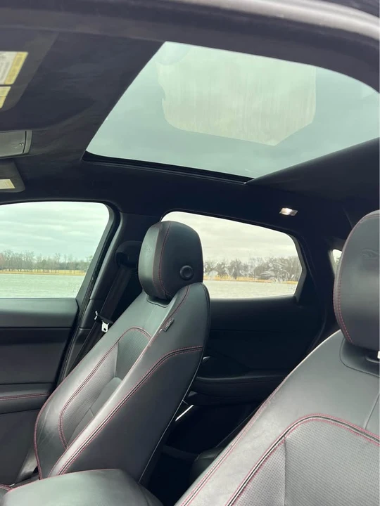 2018 Jaguar E-Pace - Image 14 of 20