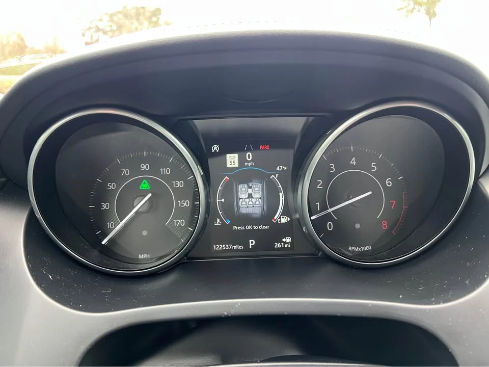 2018 Jaguar E-Pace - Image 10 of 20