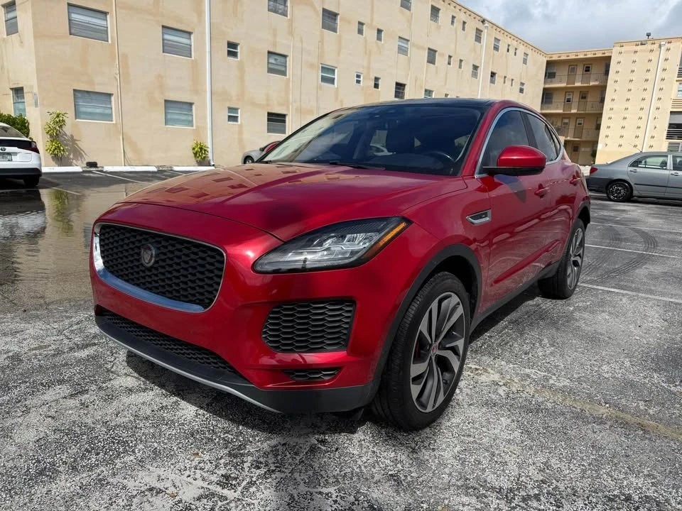 2018 Jaguar E-Pace - Image 2 of 8