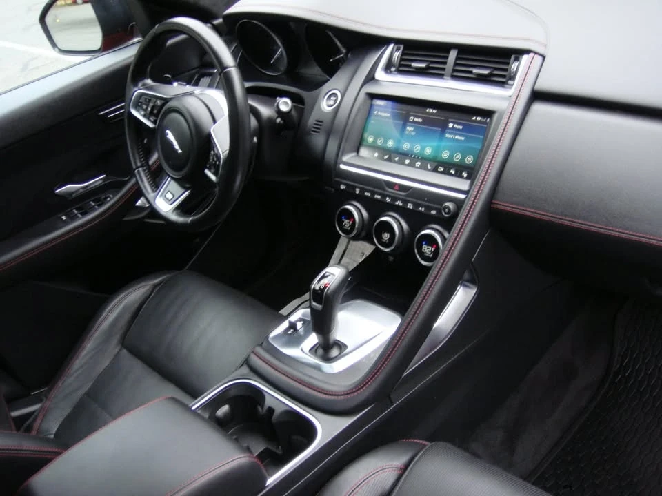 2018 Jaguar E-Pace - Image 15 of 20