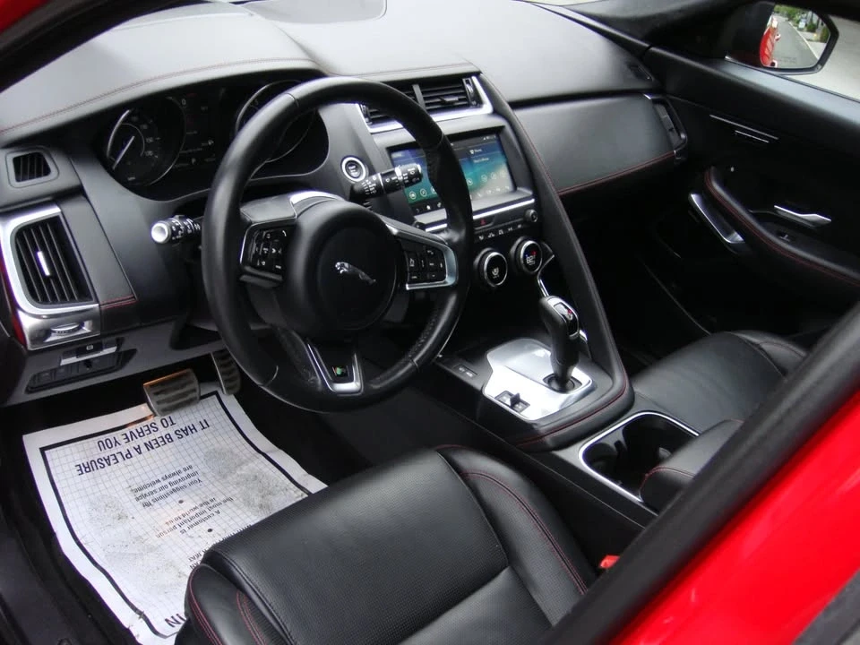 2018 Jaguar E-Pace - Image 12 of 20
