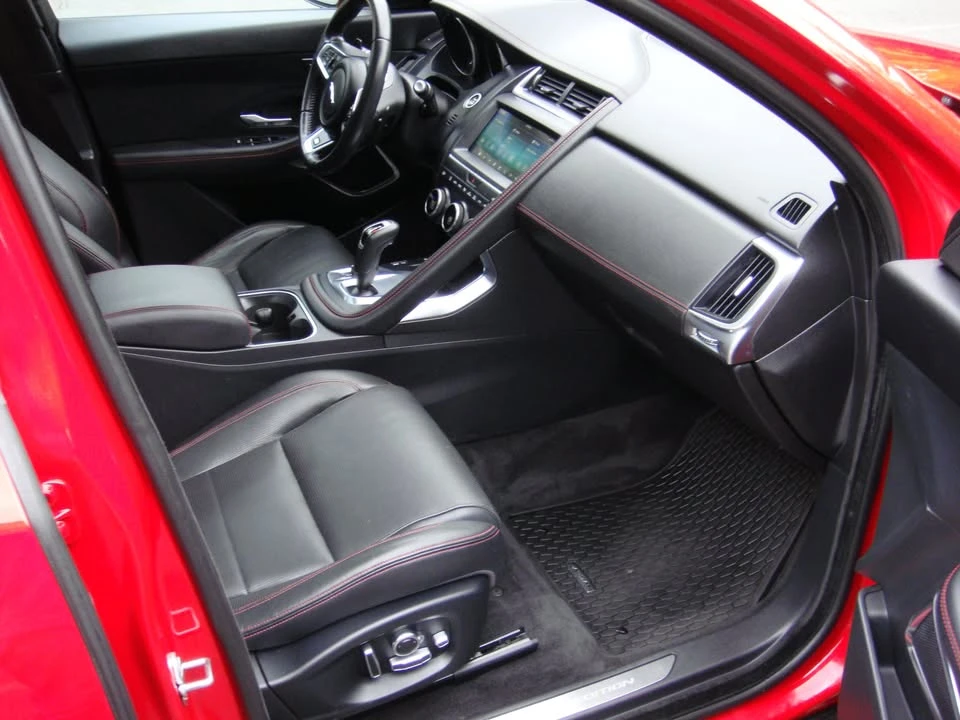 2018 Jaguar E-Pace - Image 4 of 20