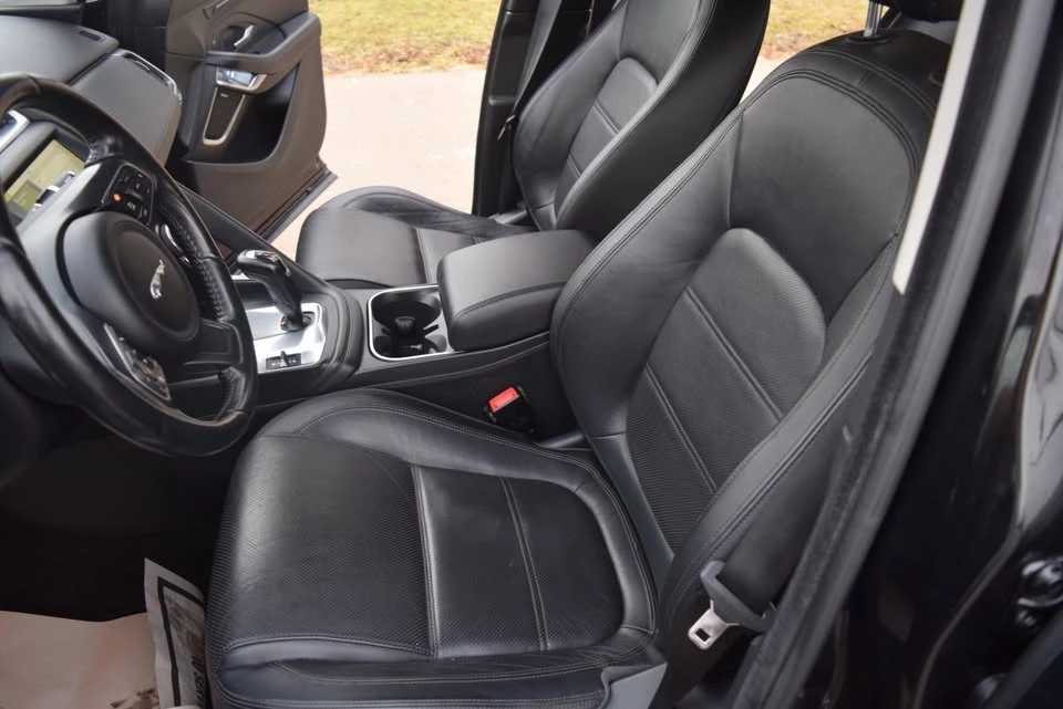 2018 Jaguar E-Pace - Image 14 of 20
