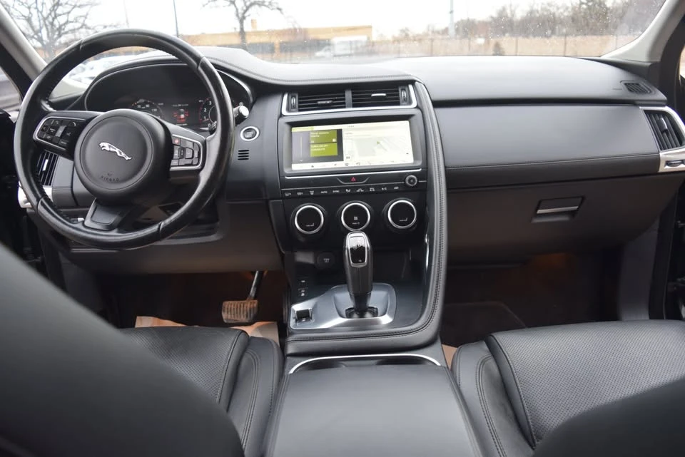 2018 Jaguar E-Pace - Image 15 of 20