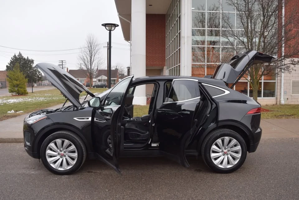 2018 Jaguar E-Pace - Image 18 of 20