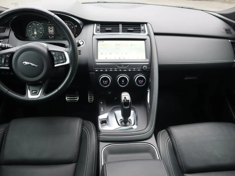 2018 Jaguar E-Pace - Image 11 of 20