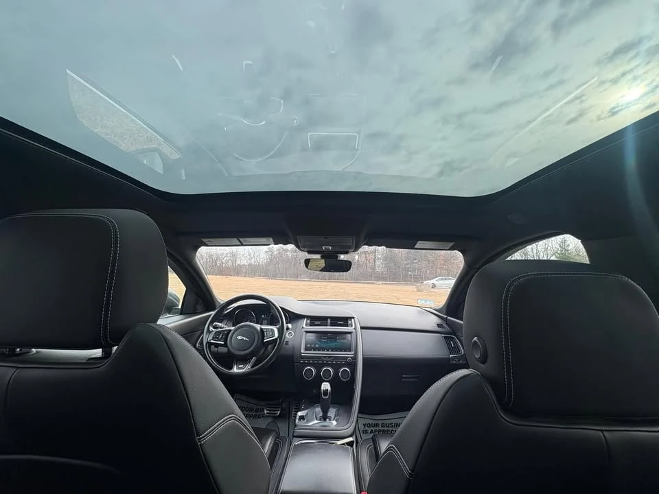 2018 Jaguar E-Pace - Image 19 of 20