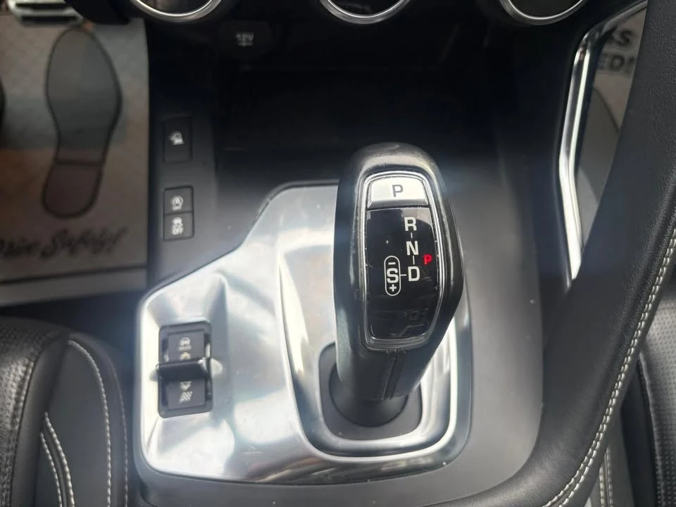 2018 Jaguar E-Pace - Image 12 of 20