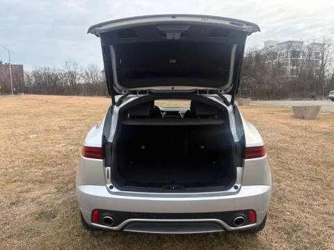 2018 Jaguar E-Pace - Image 12 of 20