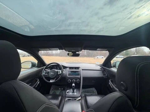 2018 Jaguar E-Pace - Image 14 of 20