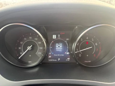2018 Jaguar E-Pace - Image 16 of 20