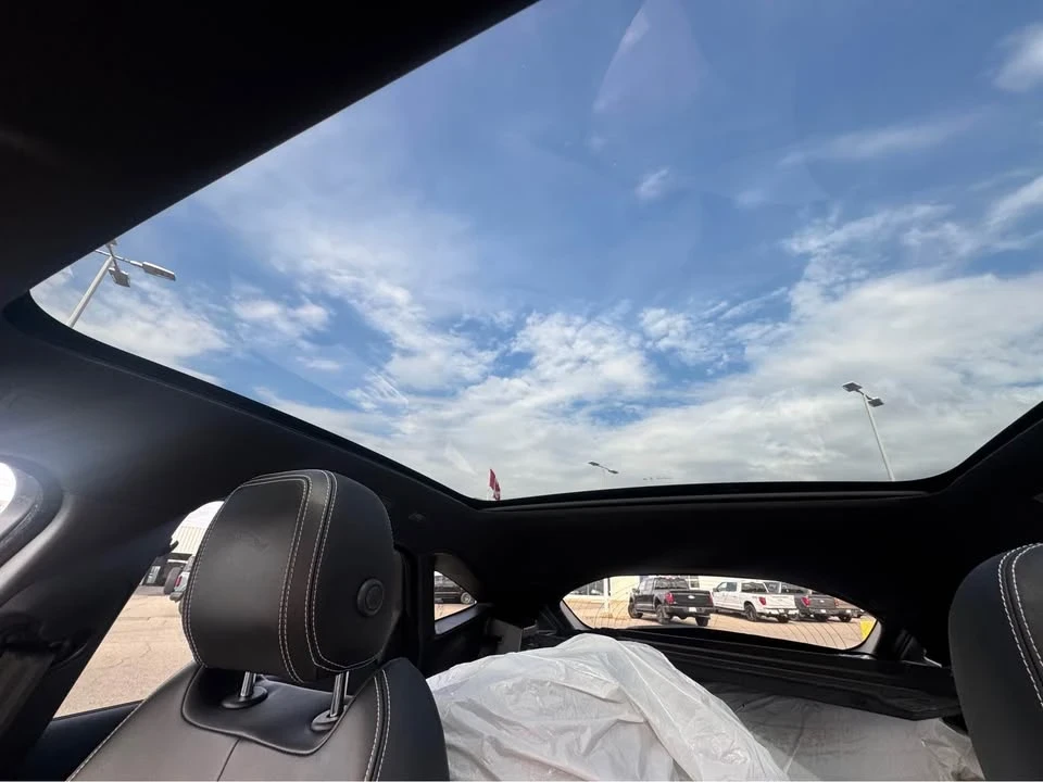 2018 Jaguar E-Pace - Image 18 of 18