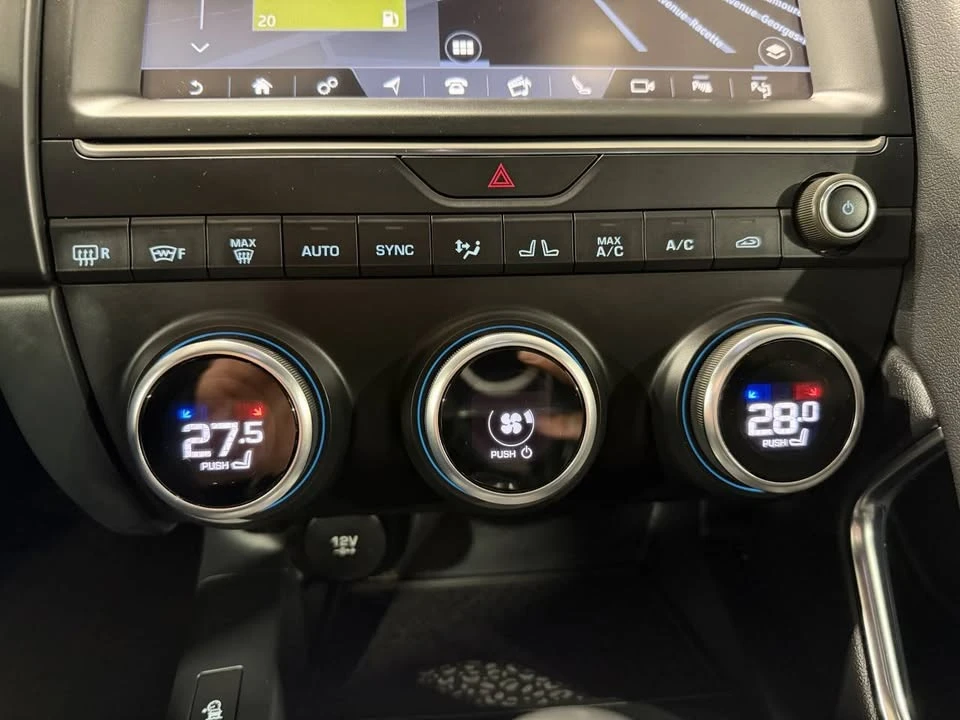 2018 Jaguar E-Pace - Image 17 of 21