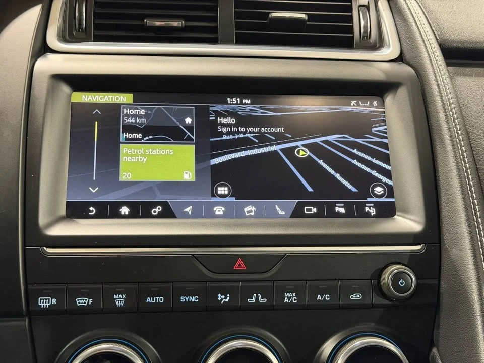 2018 Jaguar E-Pace - Image 16 of 19
