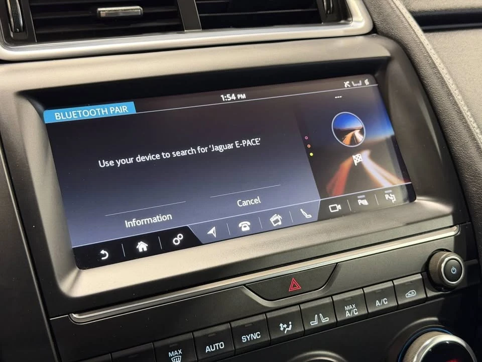 2018 Jaguar E-Pace - Image 20 of 21