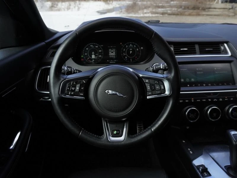 2018 Jaguar E-Pace - Image 10 of 20