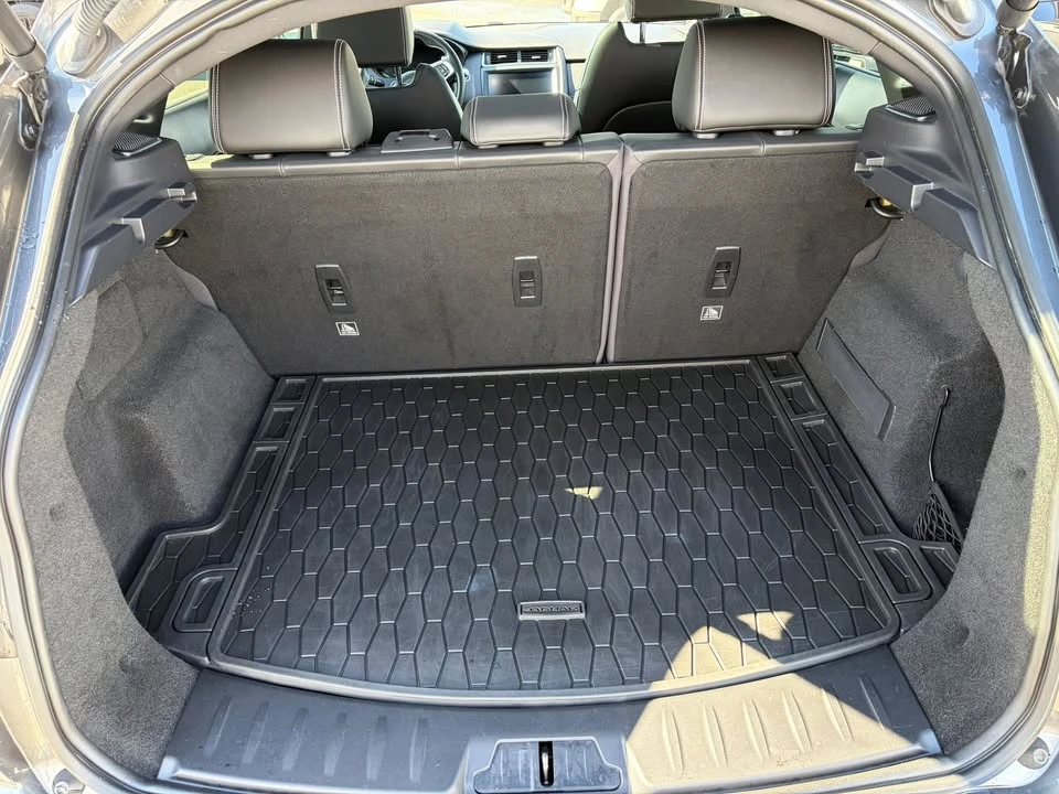 2018 Jaguar E-Pace - Image 7 of 13