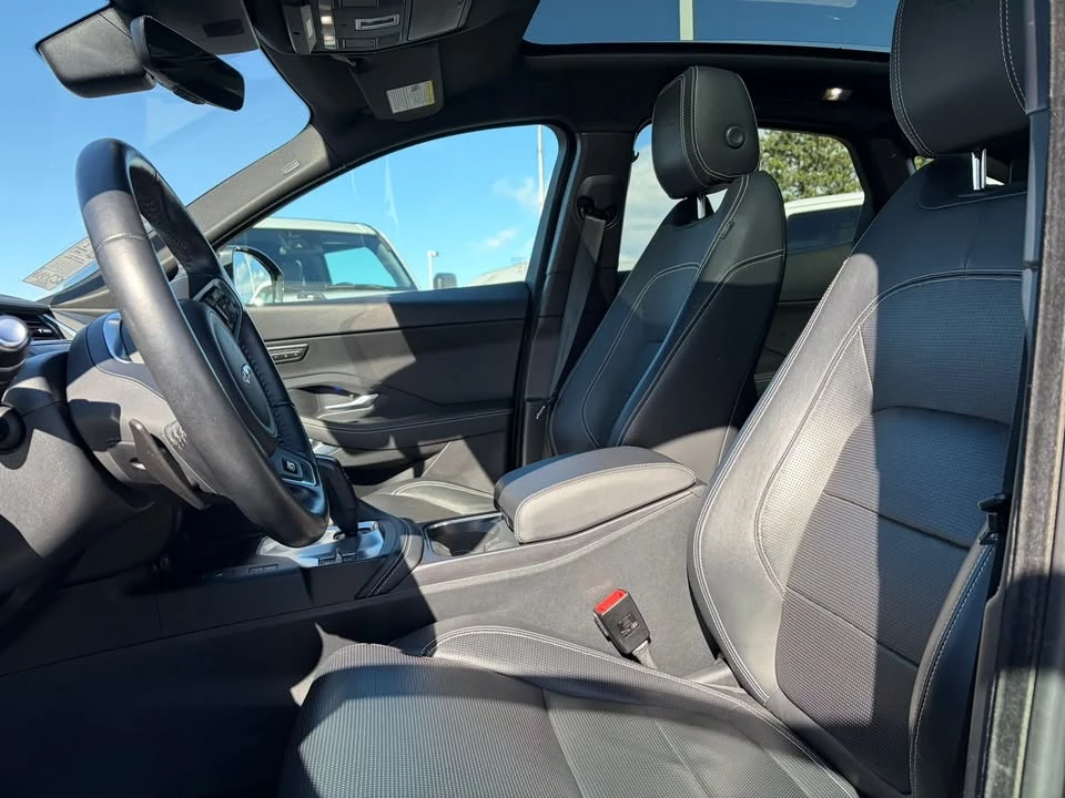 2018 Jaguar E-Pace - Image 10 of 13