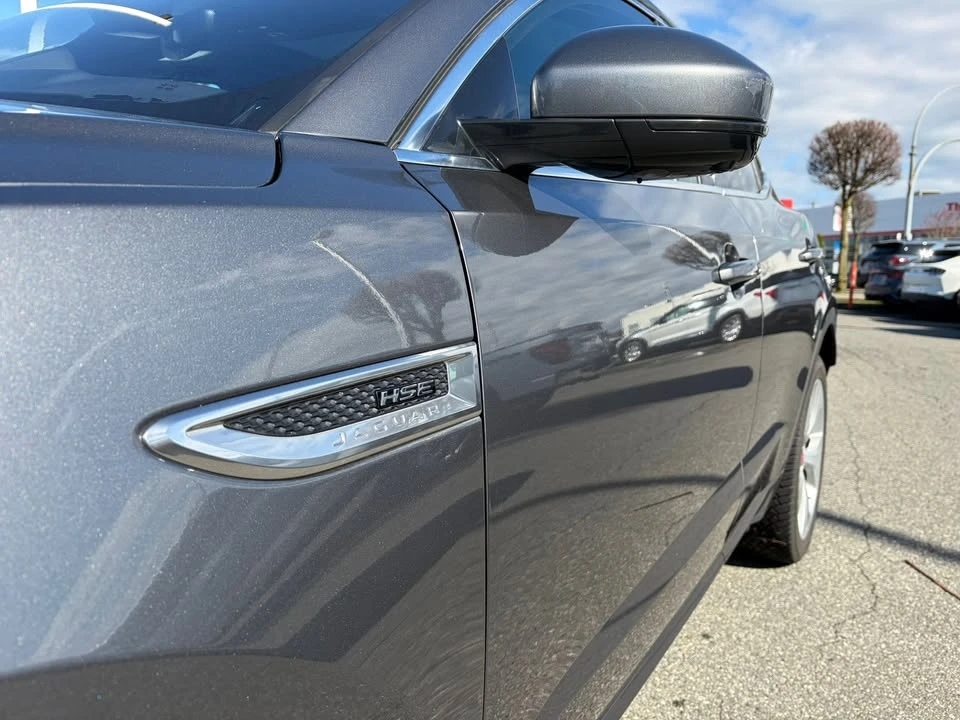 2018 Jaguar E-Pace - Image 2 of 13