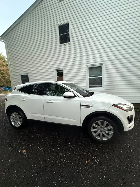 2018 Jaguar E-Pace - Image 3 of 7