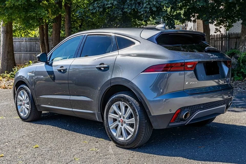 2018 Jaguar E-Pace - Image 2 of 6