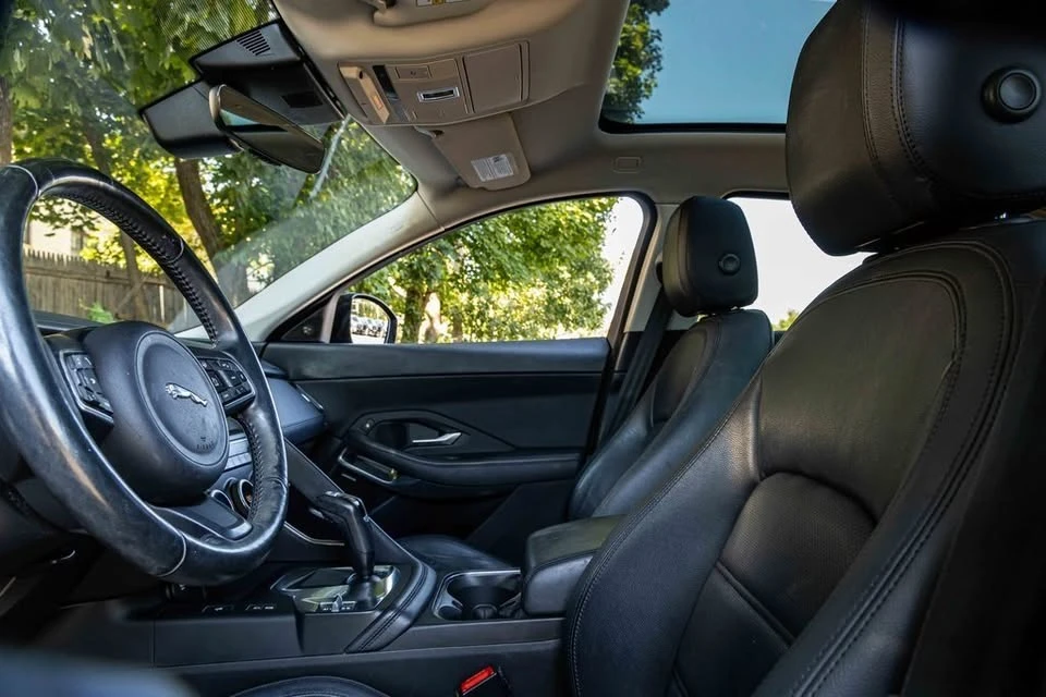 2018 Jaguar E-Pace - Image 3 of 6