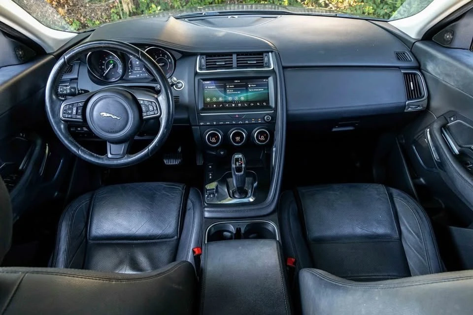 2018 Jaguar E-Pace - Image 4 of 6