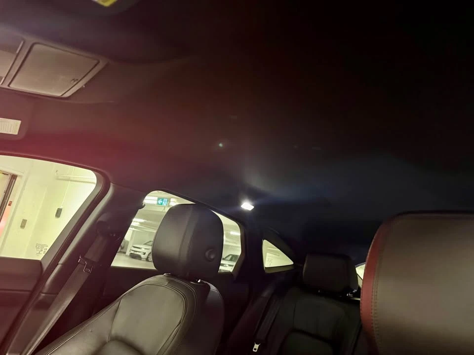 2018 Jaguar E-Pace - Image 19 of 20