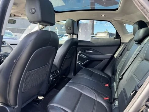 2018 Jaguar E-Pace - Image 13 of 19