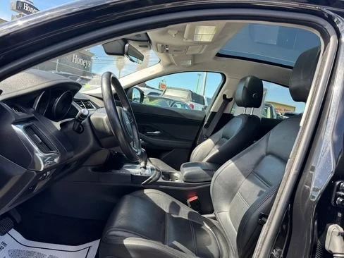 2018 Jaguar E-Pace - Image 10 of 19