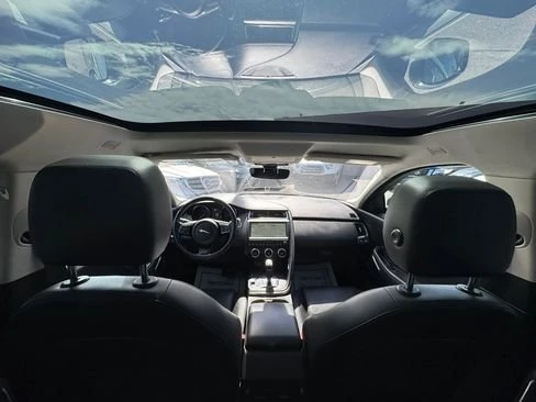 2018 Jaguar E-Pace - Image 17 of 19