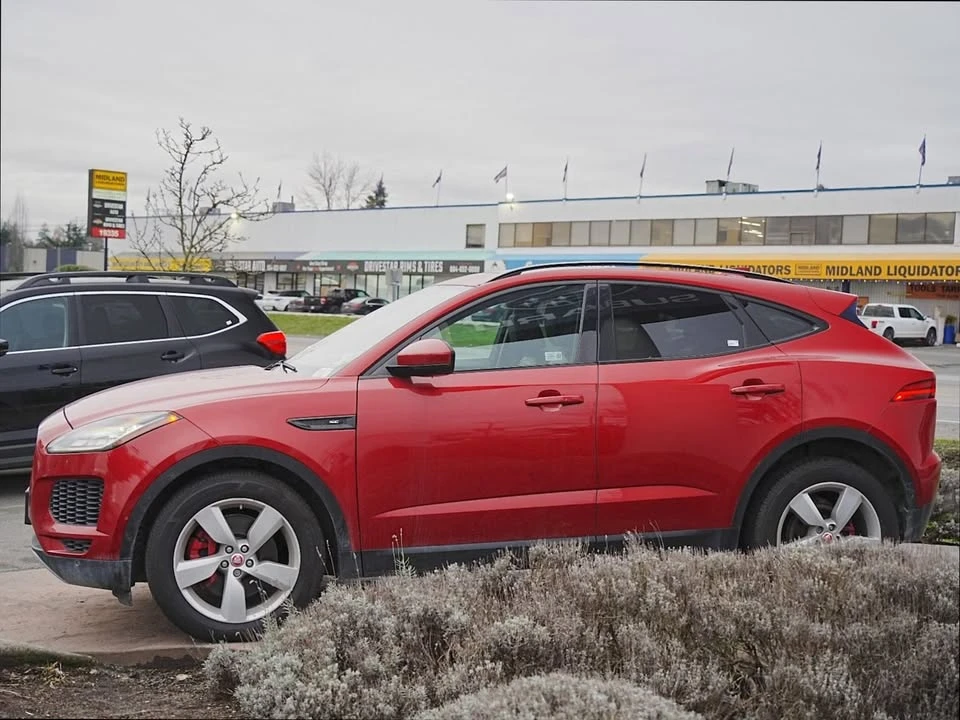 2018 Jaguar E-Pace - Image 3 of 19