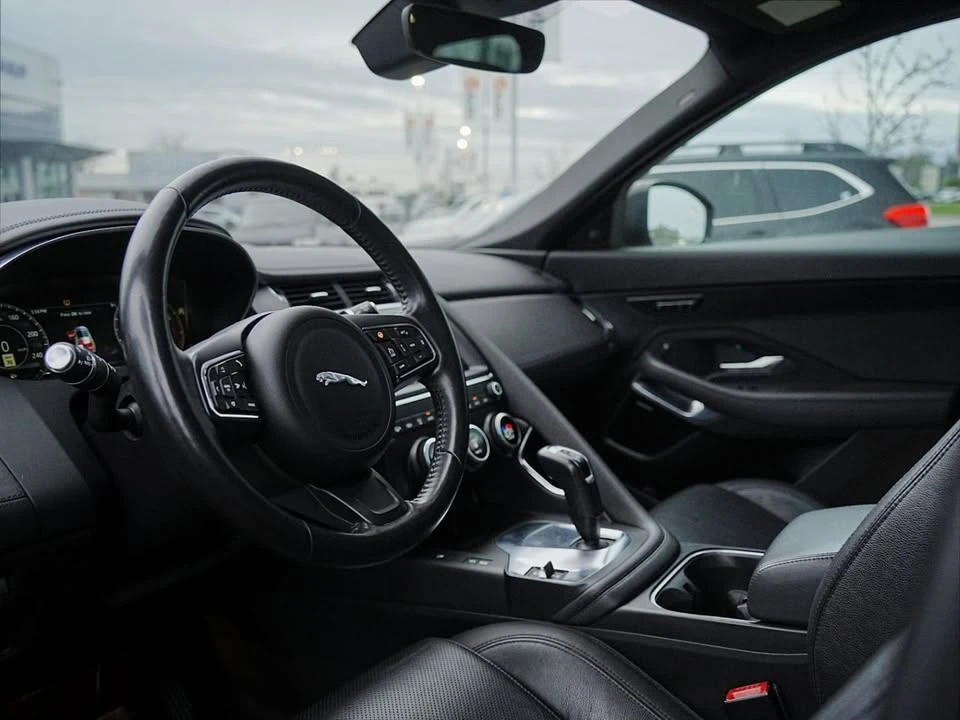 2018 Jaguar E-Pace - Image 13 of 19
